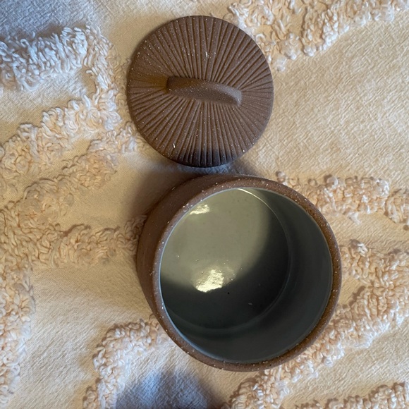 Anthropologie  Citrine spice jars. Set of two. Brand new in box. - Picture 3 of 5